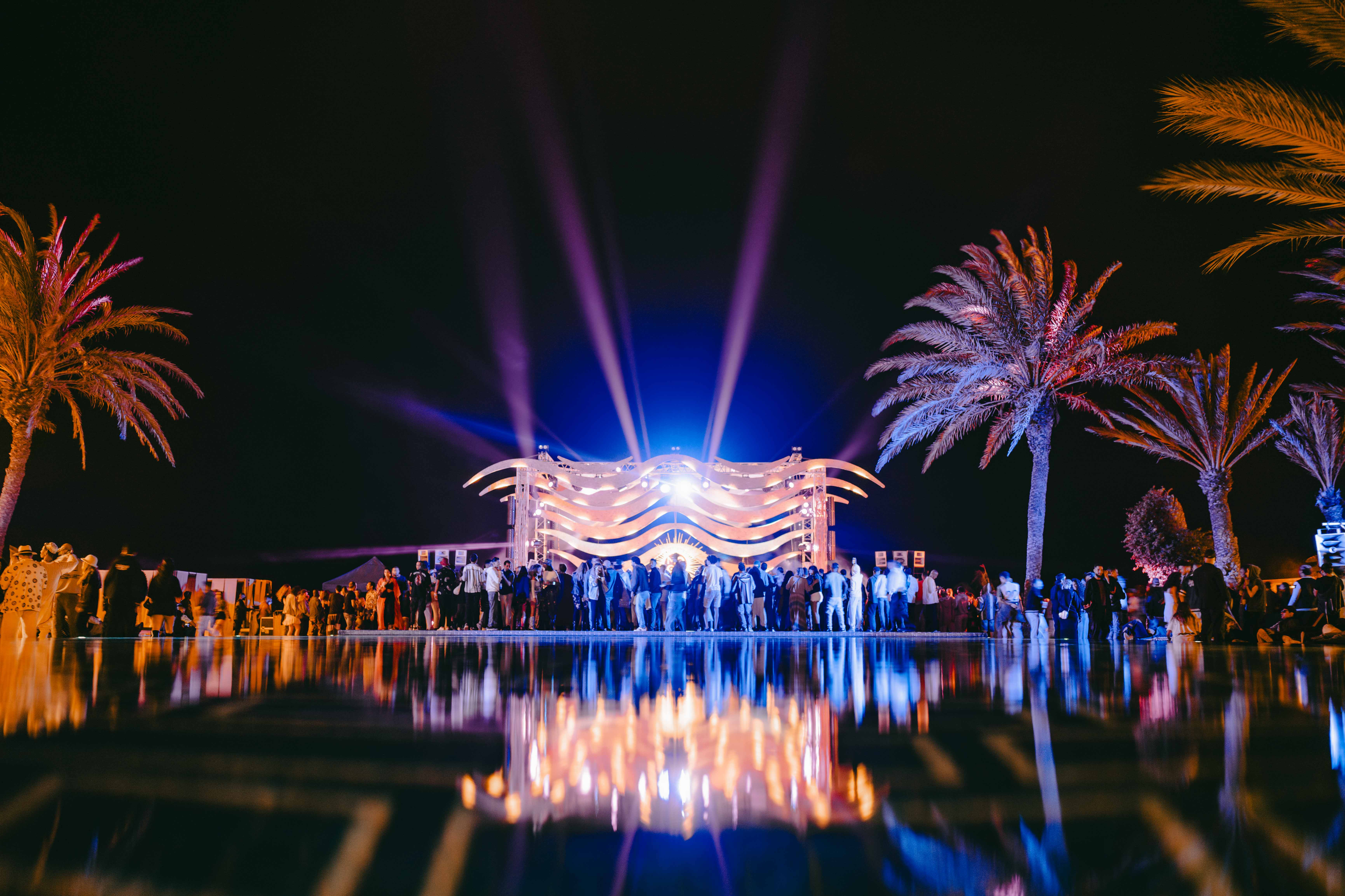 241007 MOGA SUNDAY @Hubble photo06206 Enhanced NR 2