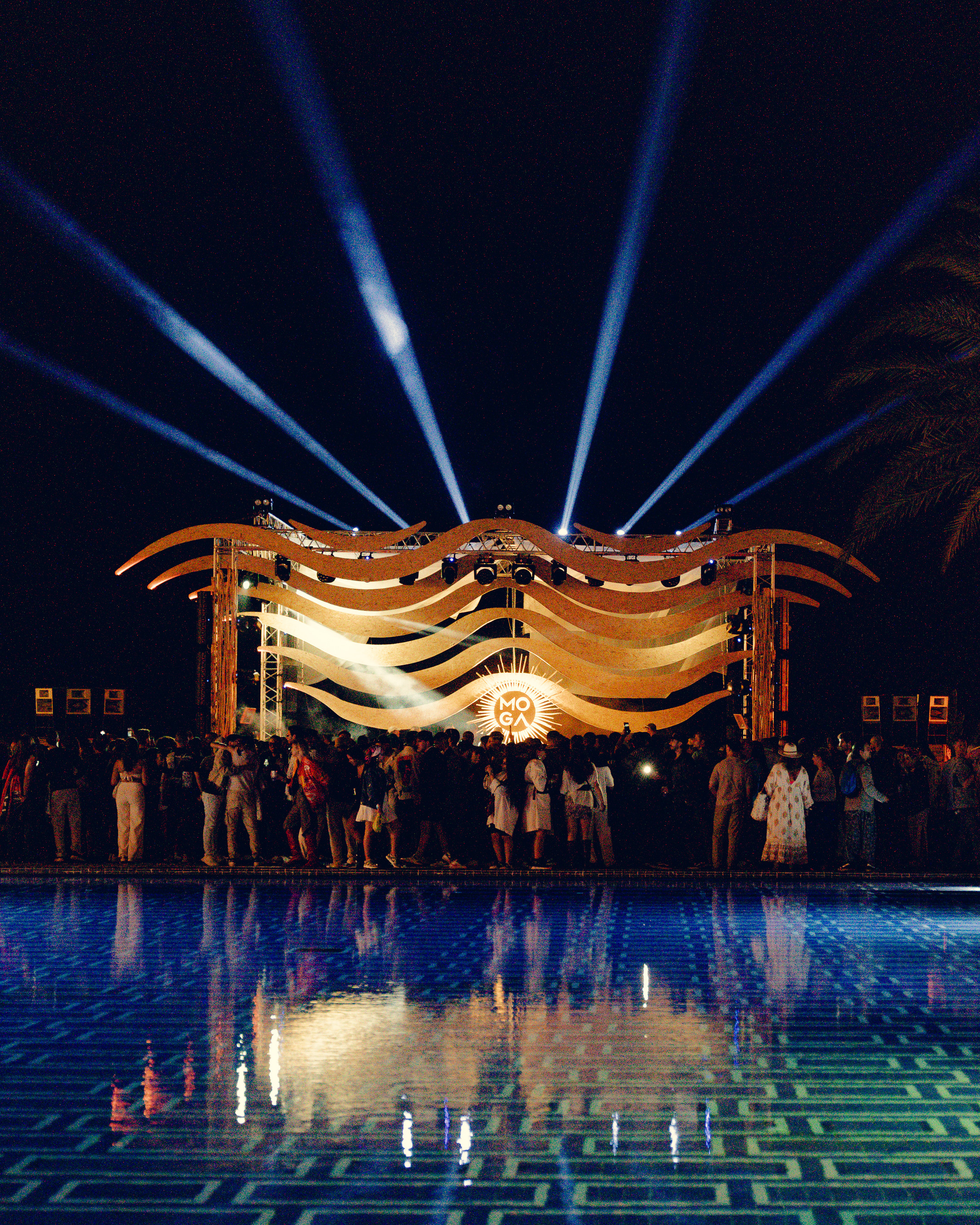 CAPTUTEWITHBADR MOGA 24   259